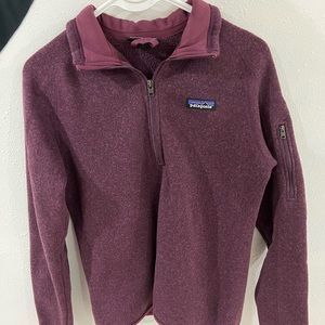 Patagonia quarter zip / size small / barely worn, dark purple, in great shape